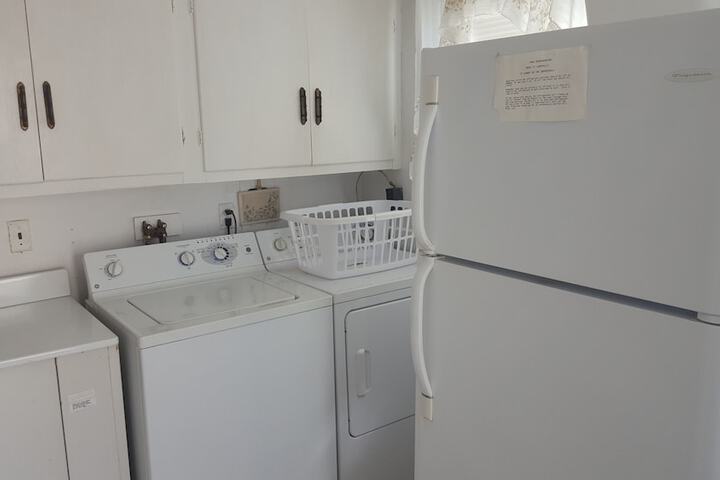 Laundry 16 of 29