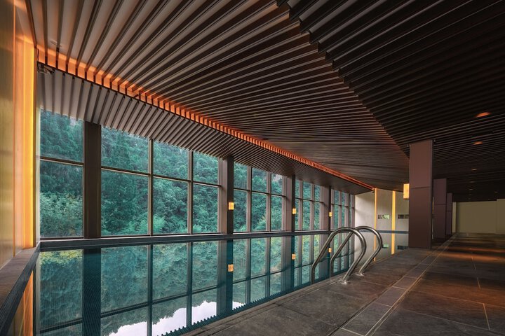 Pool 64 of 83
