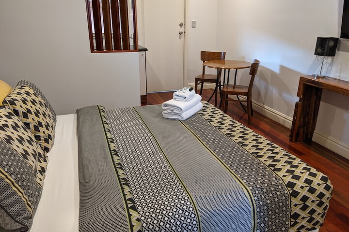 Room 22 of 175