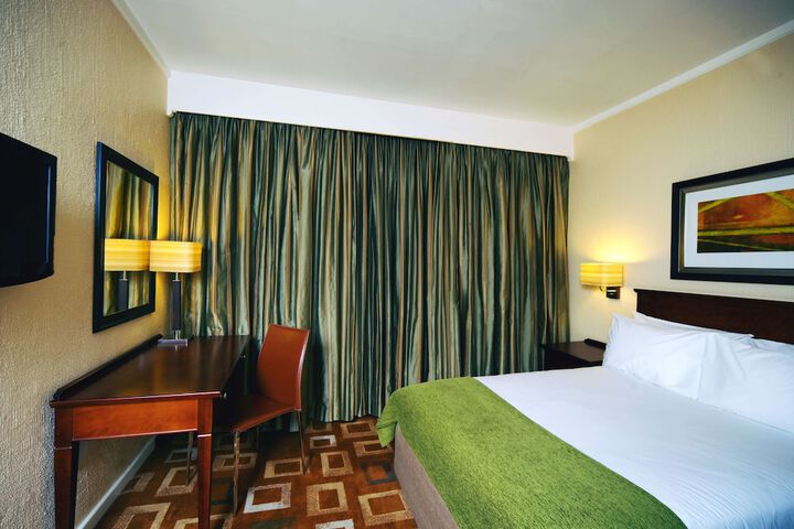 Room 22 of 60