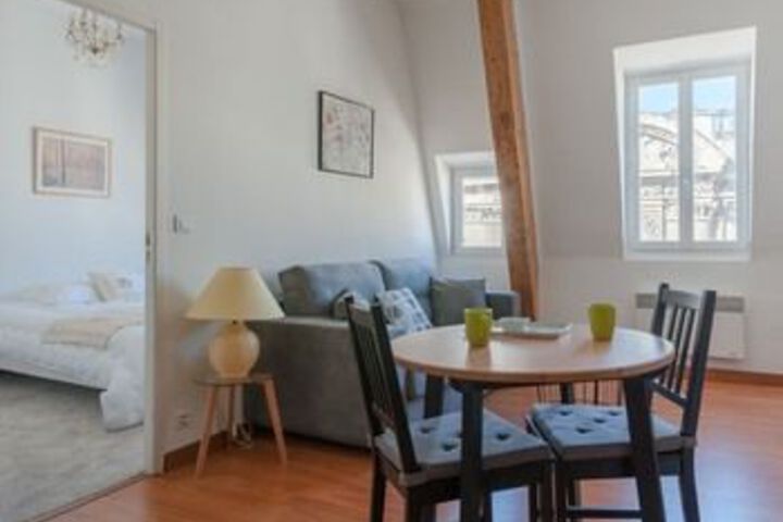 Room 15 of 18