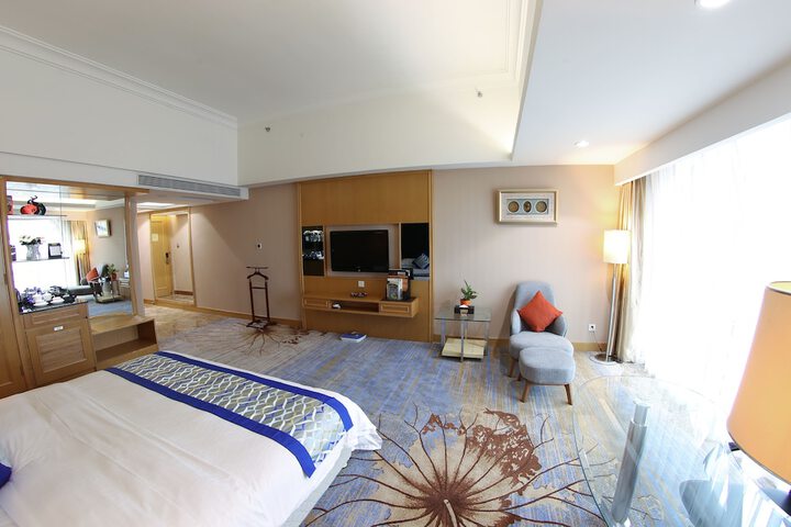 Room 10 of 44