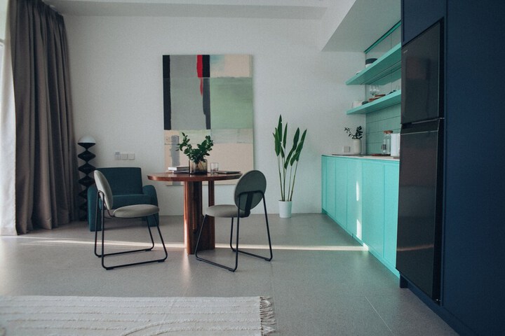 Room 14 of 32