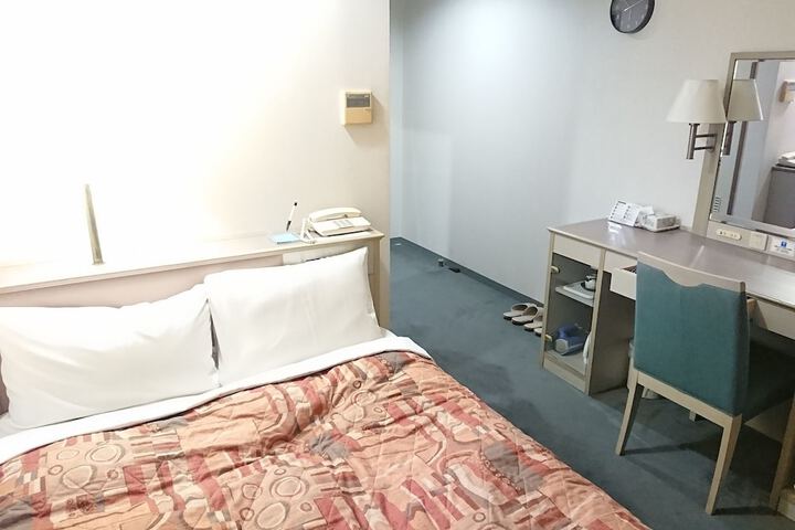 Room 5 of 59