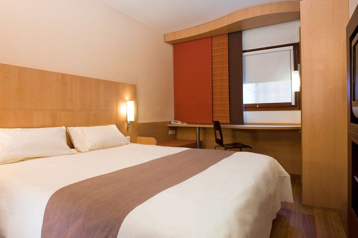 Room 46 of 134