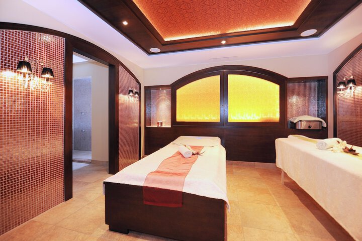 Room 35 of 71