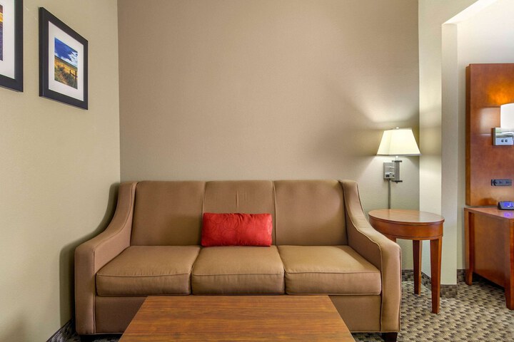 Room 21 of 35