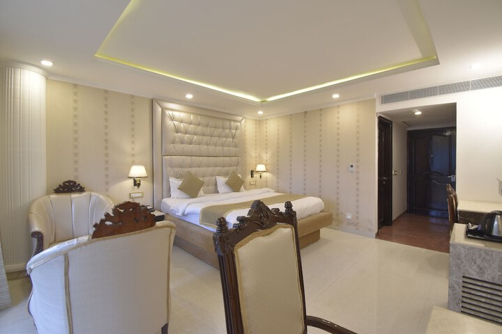 Room 38 of 111