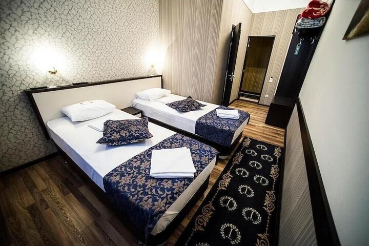 Room 25 of 58