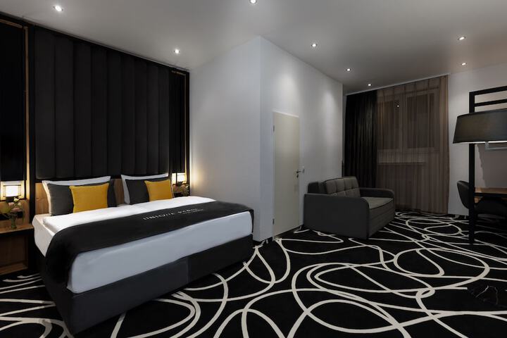 Room 13 of 56