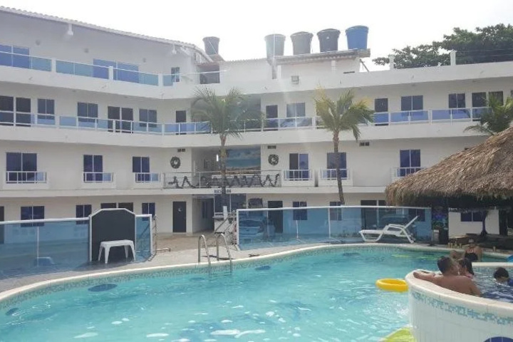 Pool 12 of 18