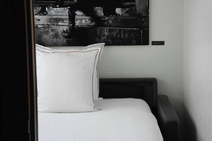 Room 18 of 63
