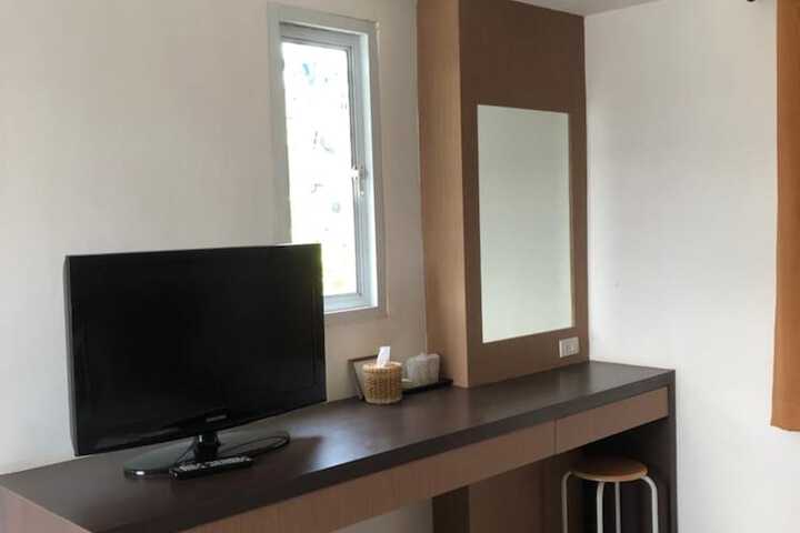 Room 5 of 47