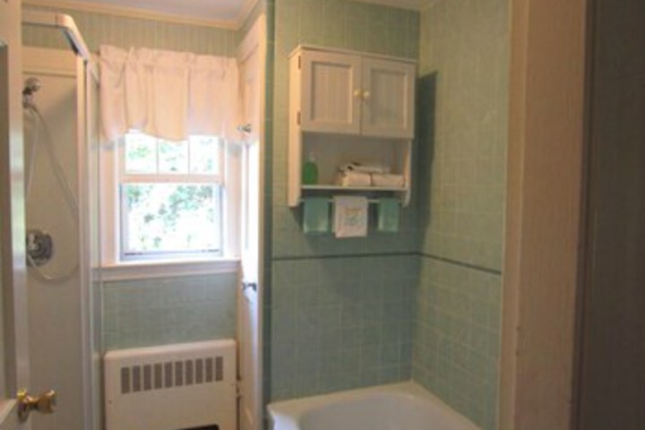 Room 4 of 15