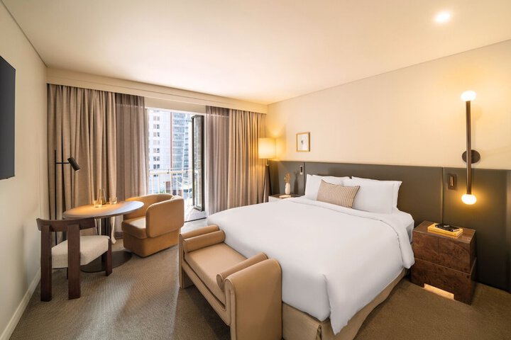 Room 20 of 150