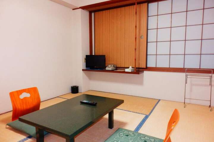 Room 16 of 59
