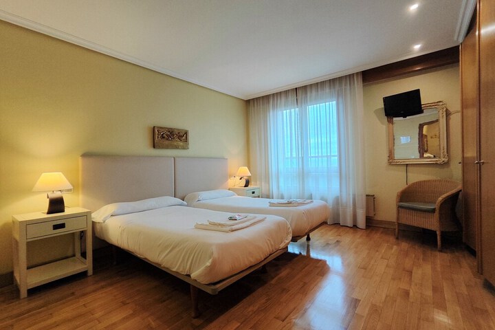 Room 21 of 124