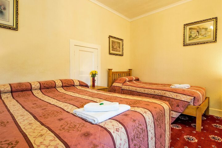 Room 21 of 77