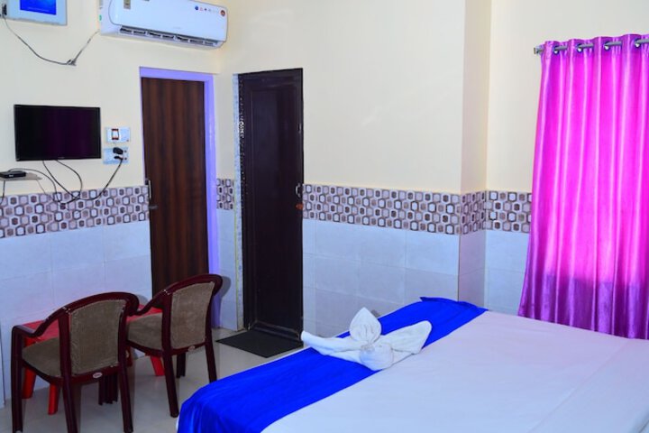 Room 10 of 20