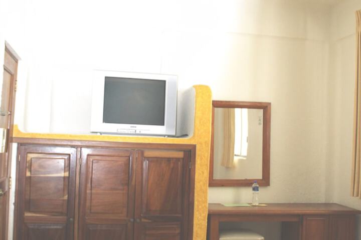 Room 22 of 40