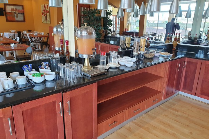 Breakfast/Coffee Service 60 of 69