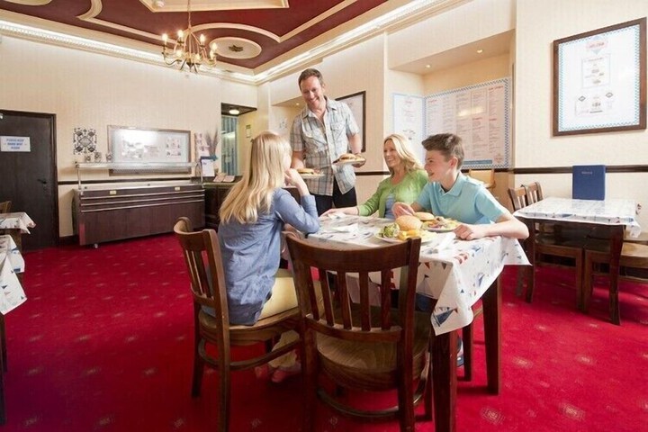 Dining Photos