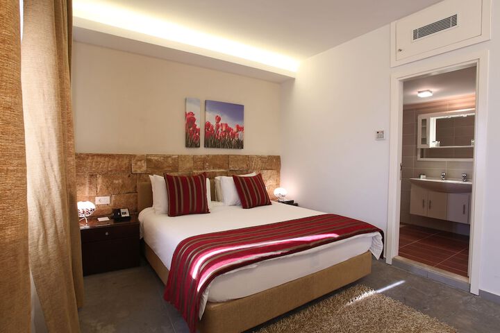 Room 34 of 88