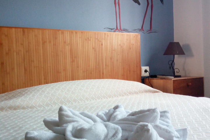 Room 5 of 8