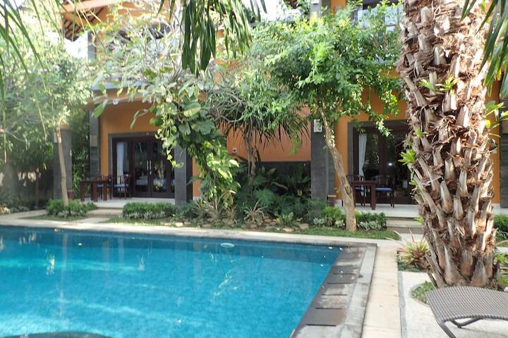 Pool Hotel