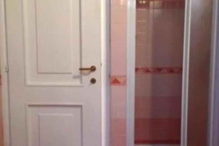 Room 18 of 499