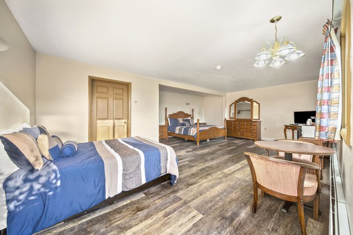 Room 10 of 59