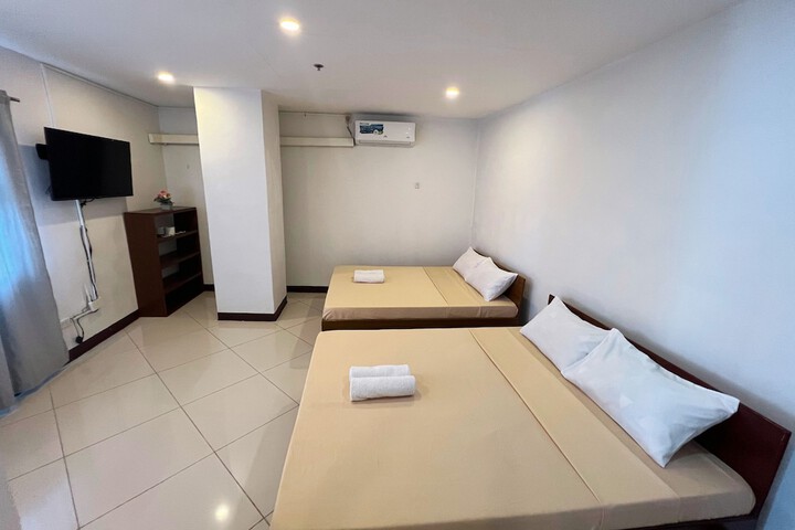 Room 30 of 84