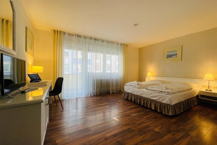 Room 43 of 75