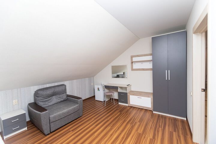 Room 26 of 28