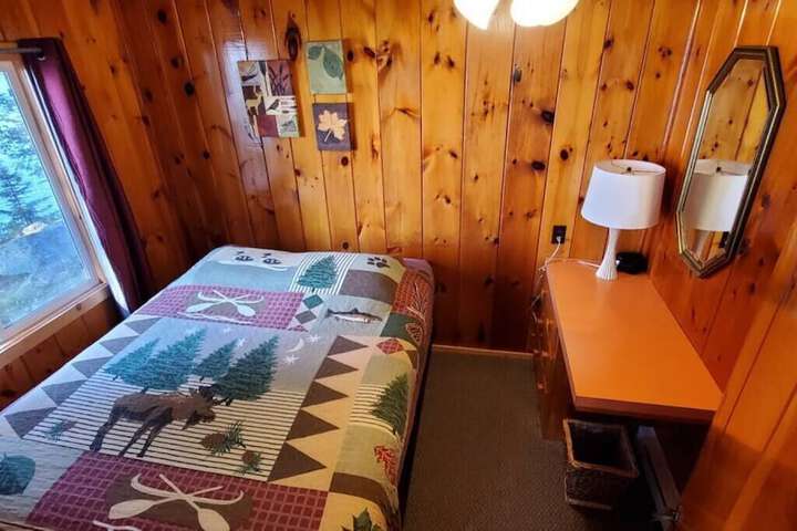 Room 16 of 195