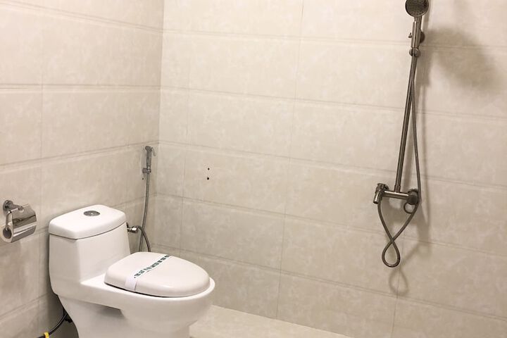 Room 16 of 24