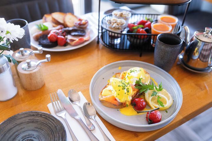Breakfast/Coffee Service 92 of 118