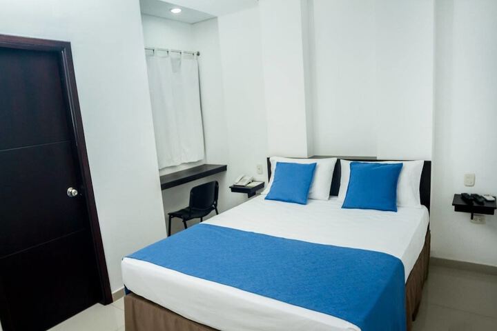Room 5 of 30