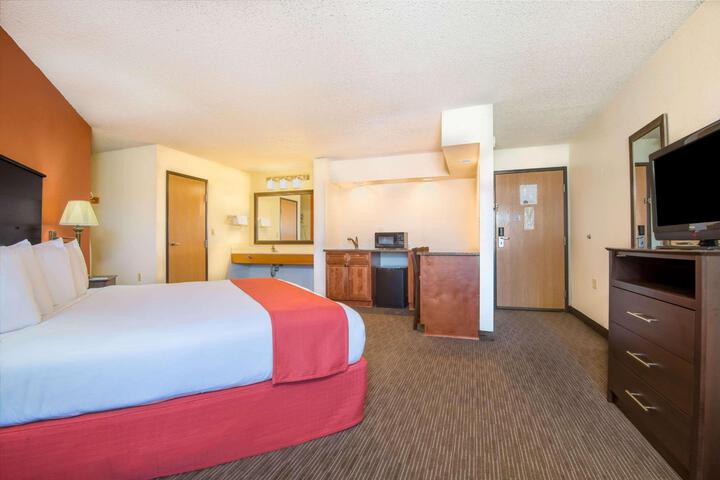 1 King Bed Mobility Accessible (2 of 23)