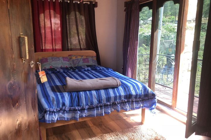 Room 7 of 26