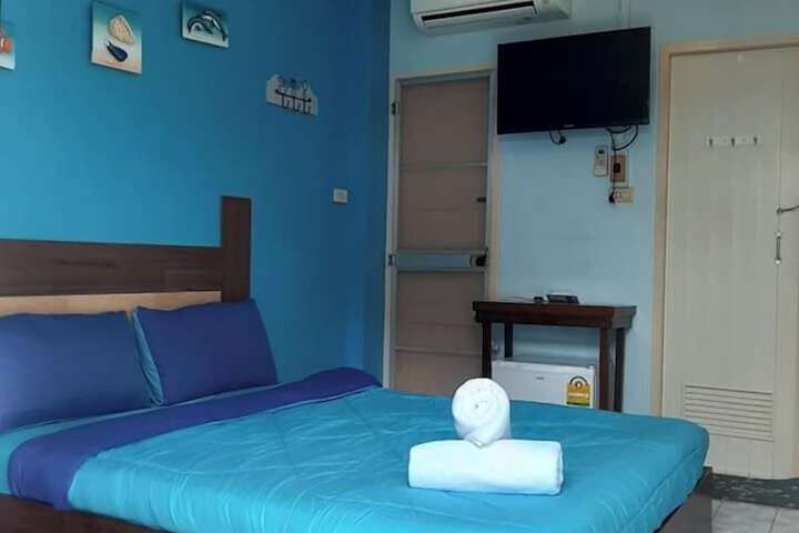 Room 38 of 61