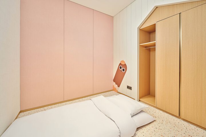 Room 35 of 107