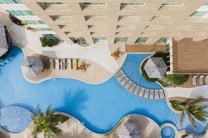 Pool 64 of 122
