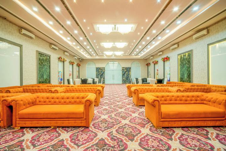 Ballroom/Hall 62 of 93