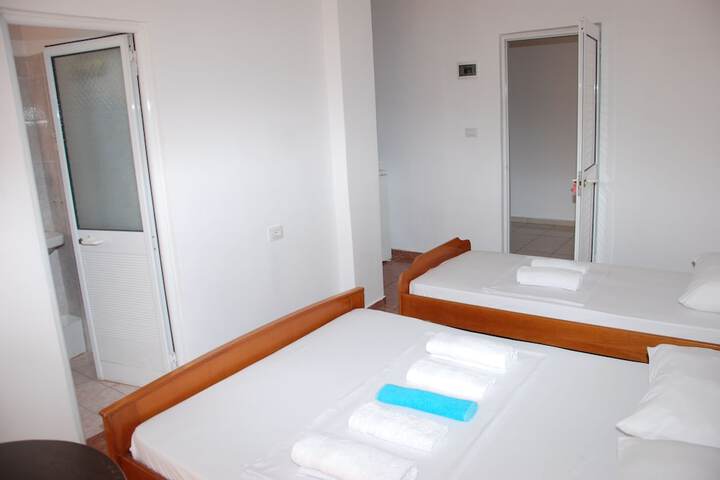 Room 13 of 45