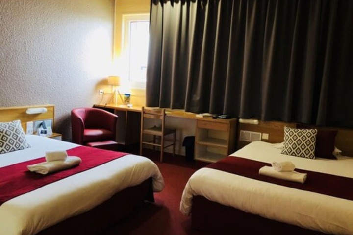 Room 8 of 64