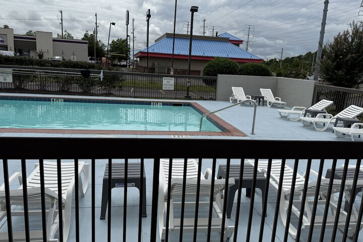 Pool 34 of 50