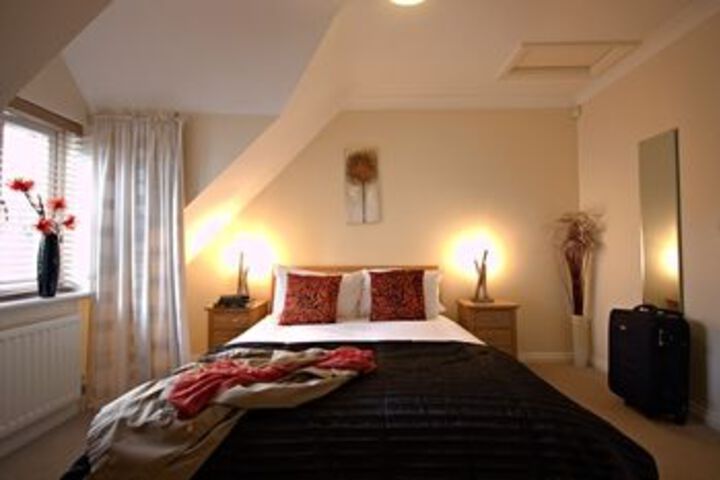 Room 11 of 21