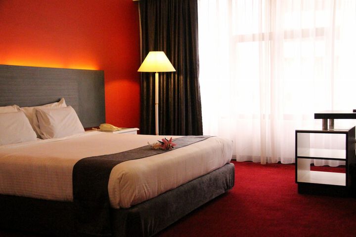Room 8 of 40
