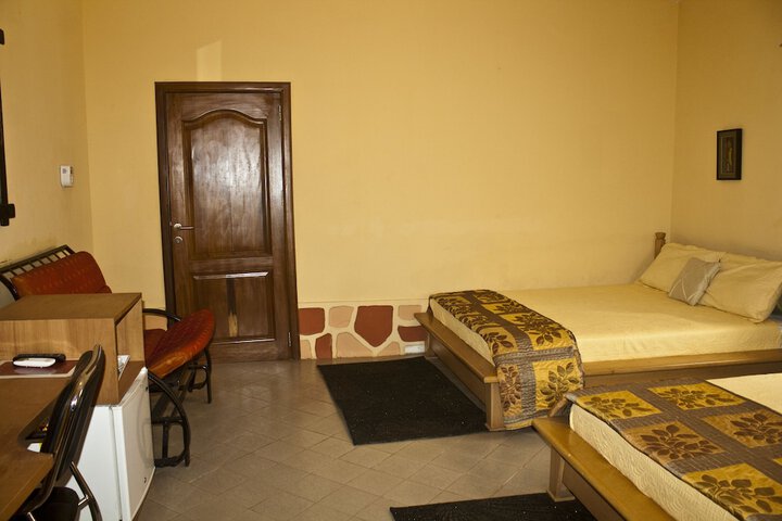 Room 19 of 66